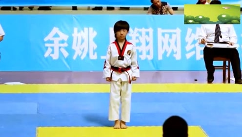 龙英道场龙拳小子:14岁林秋楠,竟然是太极六章跆拳道冠军!