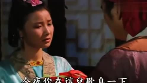 济公游记:华云龙跟美女说出心里话,为保护她的安全,竟做出这事