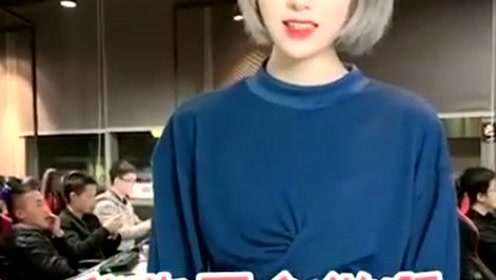你们想吃咬米姐姐做的土豆饼吗?还好要的不是榴莲饼