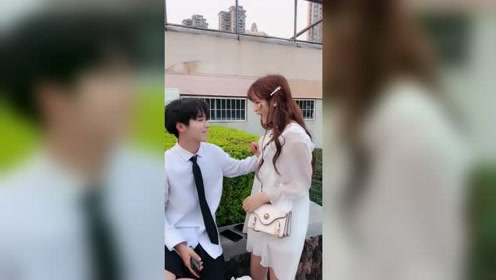 世贤小叶在一起好甜啊,这狗粮我先干为敬