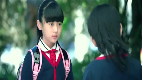 龙拳小子:小美女给秋楠送创可贴,秋楠借兔子给她,太有意思了!