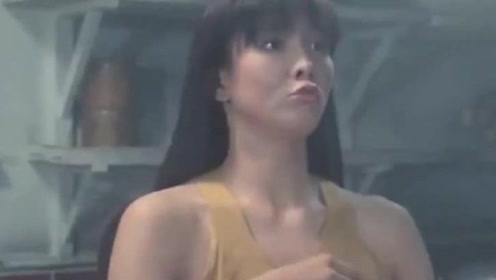 温柔的背后:美女为了能进电视台工作,不断的向领导套