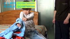 ... spank 孙嘉朗 小正太白袜子挠痒痒脚丫 - 腾讯视频