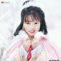 恋人心(热度:2431)由紫峰接待小雪翻唱，原唱歌手魏新雨