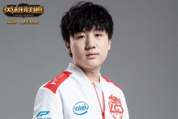 从比赛表现来看,中单yuuki较此前状态有着明显的进步.