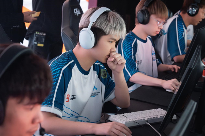 ZAY五杀，EP连拿10分晋级下一轮，KZ1-3不敌出局