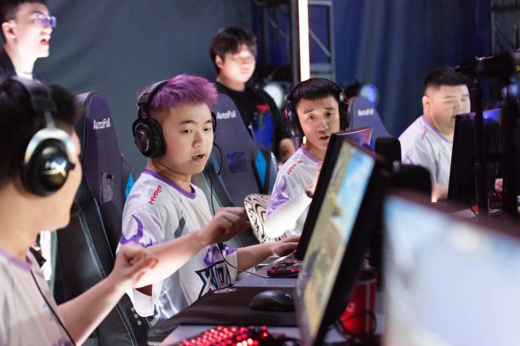 绝迹认为本次世界赛小组赛抽签,各小组之前的实力相对平均,b组的晋级