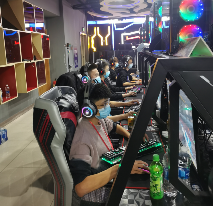 [穿越火线] 省赛结束争夺！16赛区省冠队伍诞生，区域赛期待一展雄风