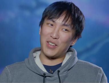 最近tl的官方发布了一则视频是关doublelift x uzi 的隔空喊话,到这里