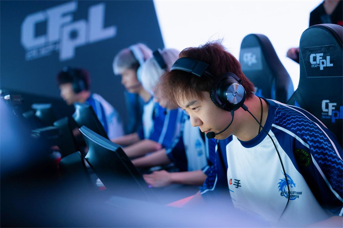 EP战胜EDG解锁三连胜，Koi双五杀Q9击败eStar