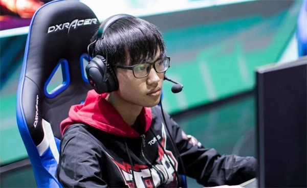 xiaohu大战knight9 rng渴望复仇tes