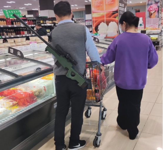 强化版M200返场免费领取，全新枪娘皮肤开启特惠直购中