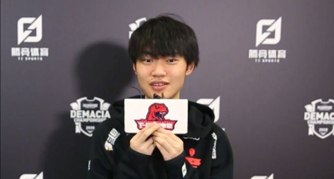 2020德杯专访左手：我心目中完美选手大概就是能一直保持好的状态