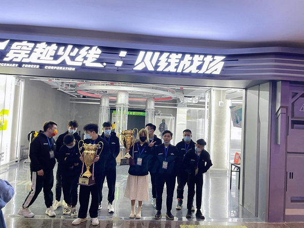 [穿越火线] 专访顾朵丨99年女生打百城，全国八强并不是终点