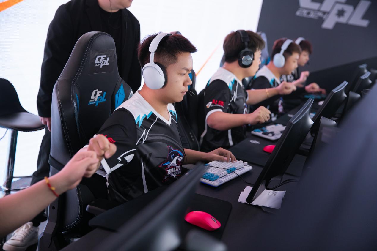 “上帝王炸”组合能否率队赢得首胜？B1n和N9正面交锋