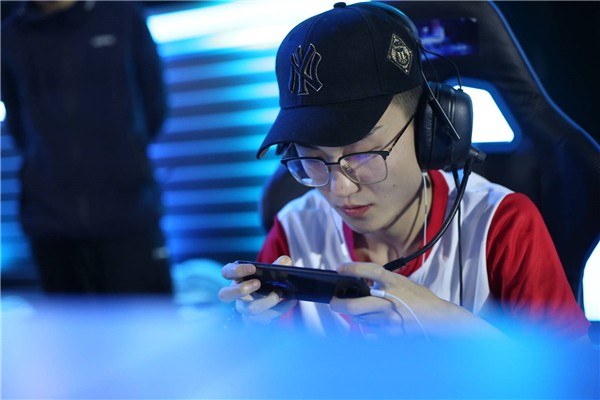 情久蛮蛮赛后采访:这路,永无止境!