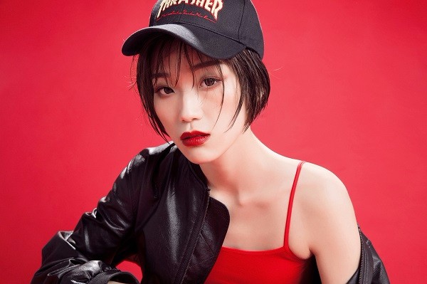 "女战神"梧桐入驻虎牙直播!首秀之夜豪礼送不停