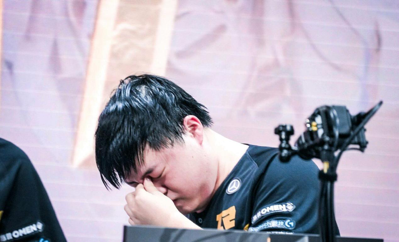 虎牙lpl七周年:老将姿态君泽将带你回顾lpl-英雄联盟官方网站-腾讯