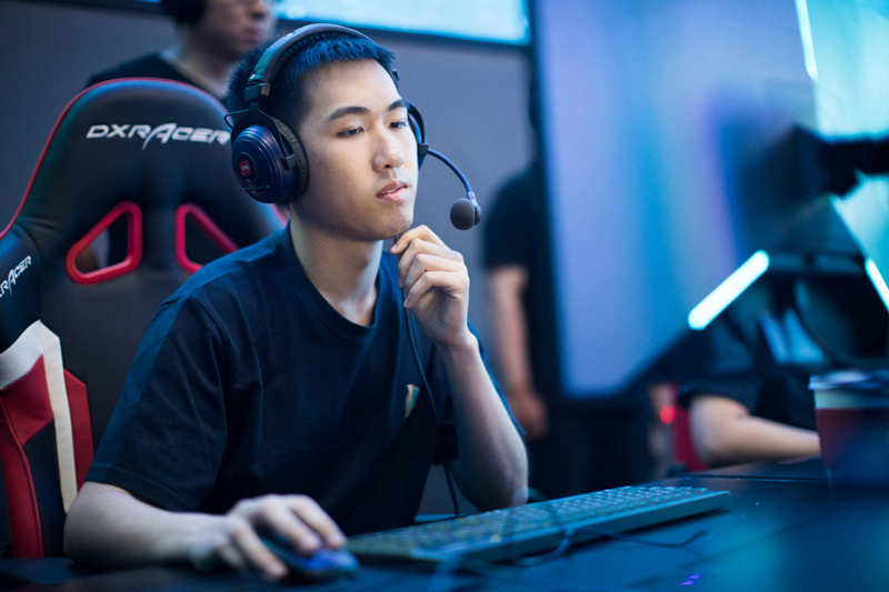 云顶福牛杯:红莲言出法随全程高能!