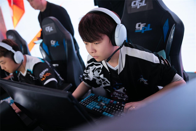 ruel五杀KZ连下两城击败EDG，BS两局碾压Q9