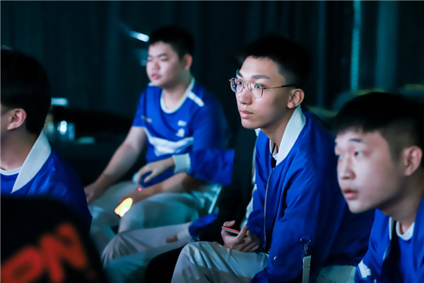 枪战王者：不破不立！阵容变革的eStar S9能否披星归来？