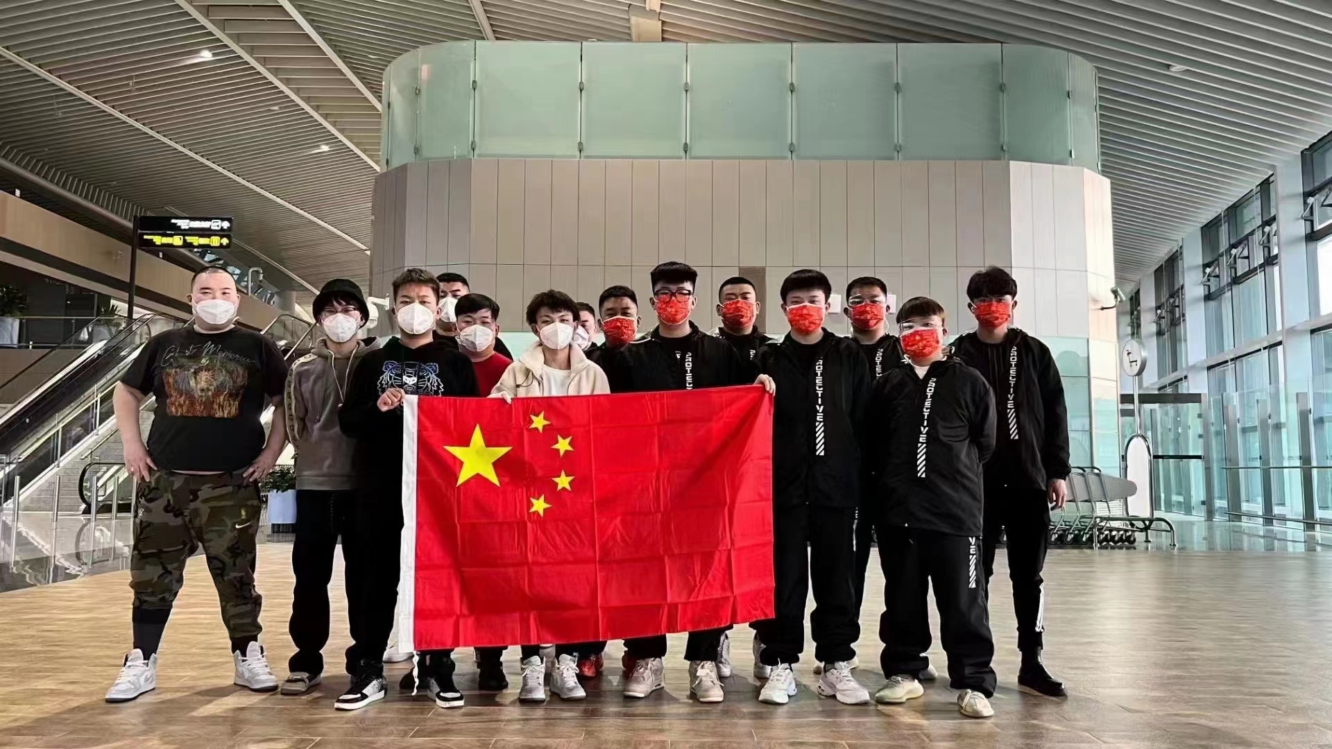 [穿梭前线]中国军团出征CFS！谁将成为世界赛舞台的MVP？