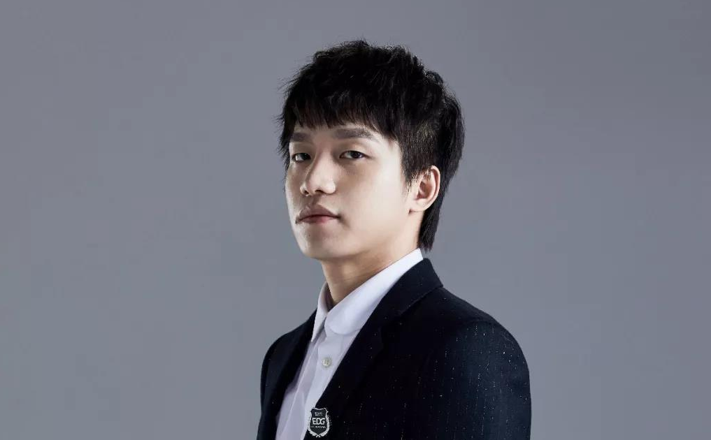 edg迎来s10首战 两位队员晋级大师 明凯教练胜率最高