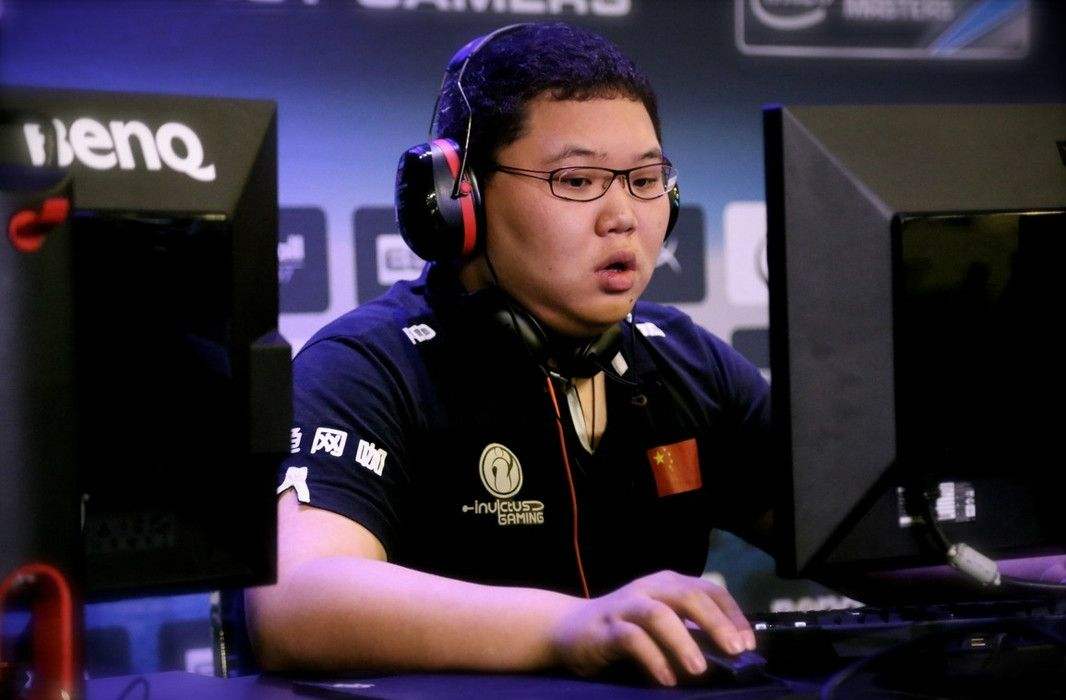 【人物志】pdd:从上单霸主到电竞教父-英雄联盟官方网站-腾讯游戏