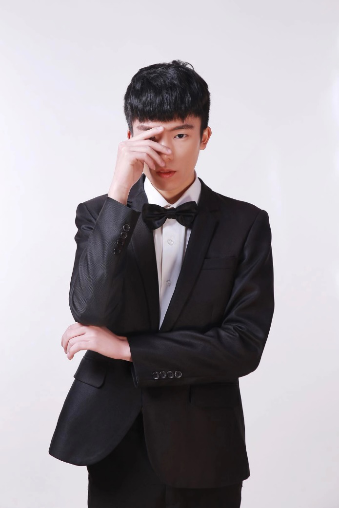 硬糖少女303联合虎牙猫七,荒神开启元气女生派对大狂欢!