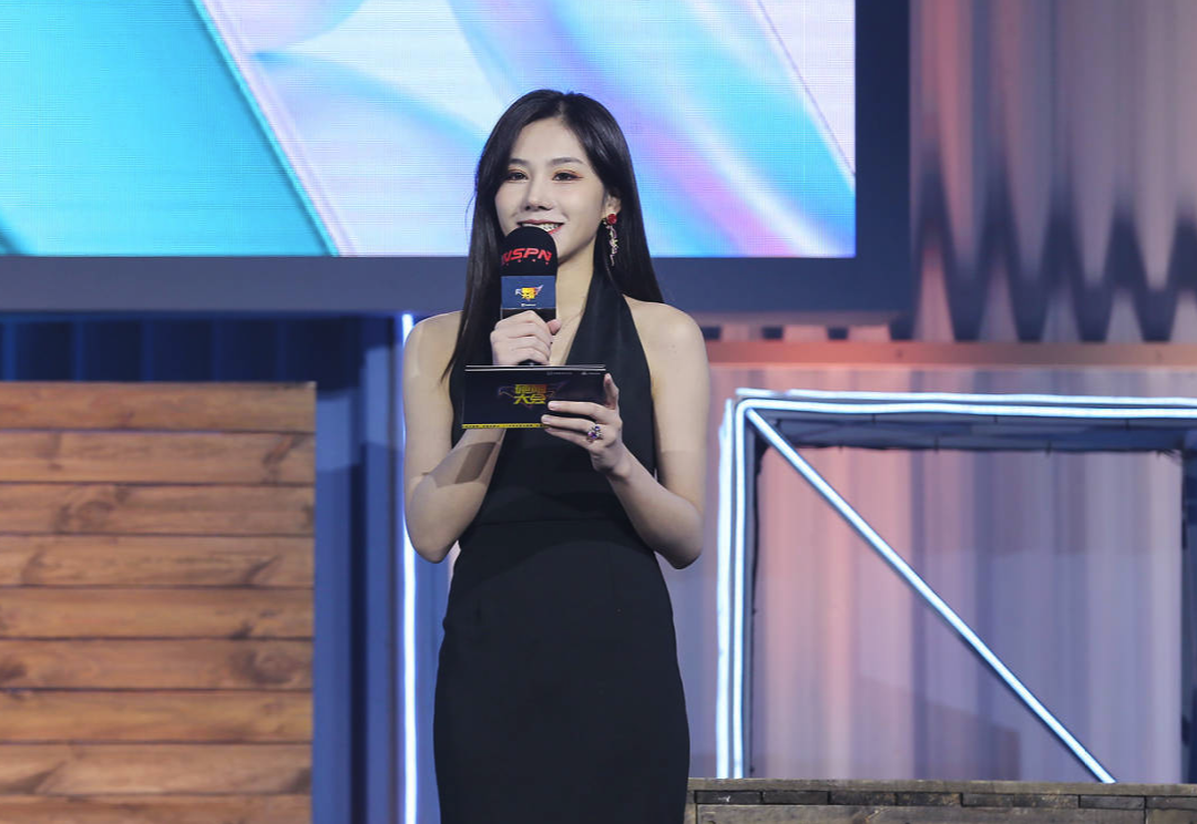 首页 > 简讯八卦       乔珊在cfml赛事的精彩解说,让玩家们逐渐看到