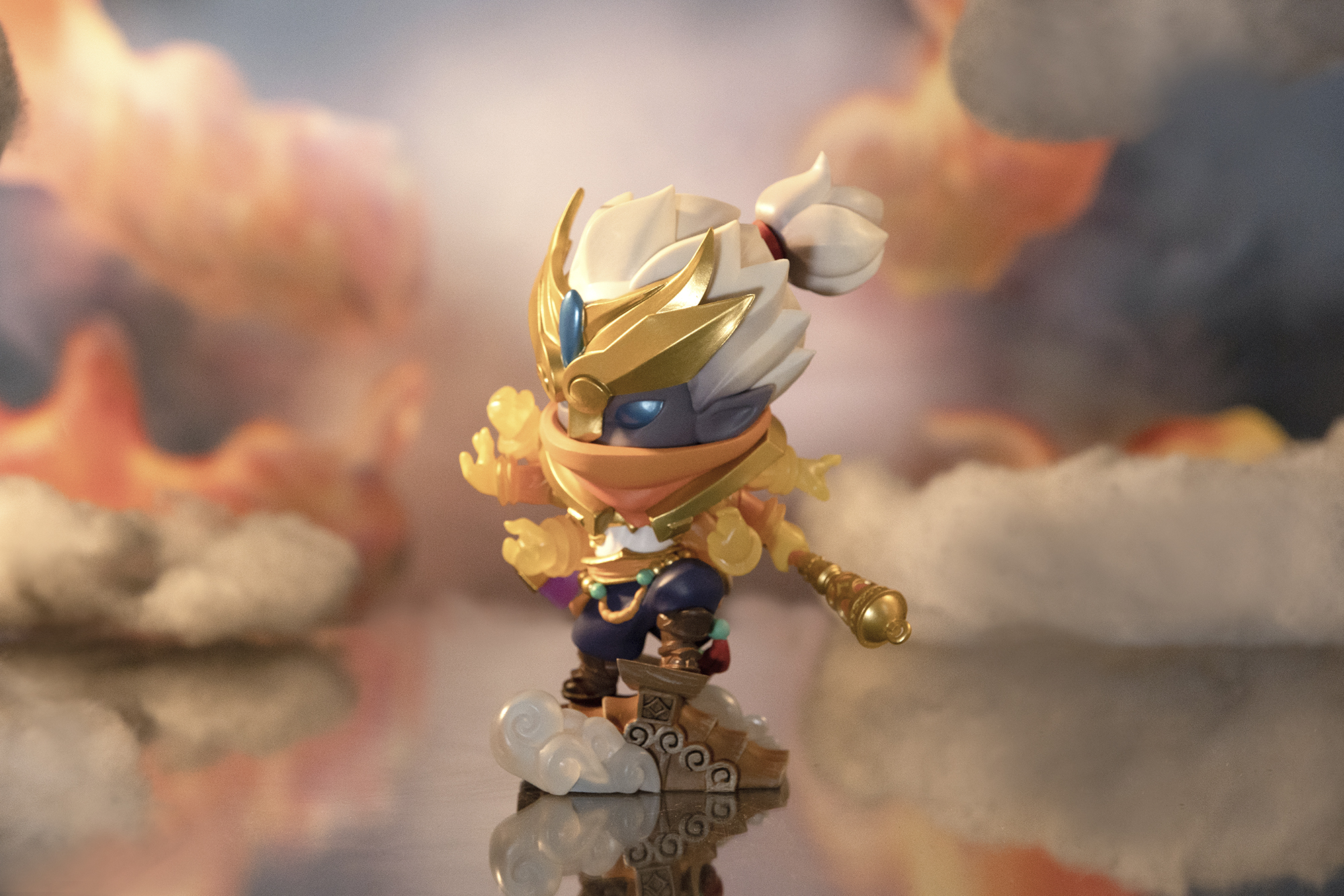 武神贾克斯q版手办打破次元壁,银白飘逸长发侠气侧漏,金灿细致喷涂