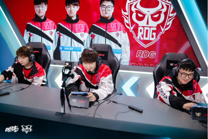 赛事中心 -【常规赛快讯】RDG 2:0战胜 AG 拿下本赛季首胜- QQ飞车手游 - 腾讯游戏