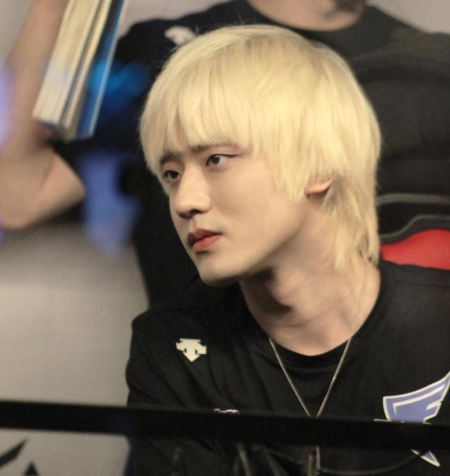 mystic近照曝光 lpl铁粉愣住:这180斤胖大叔谁啊-英雄联盟官方网站