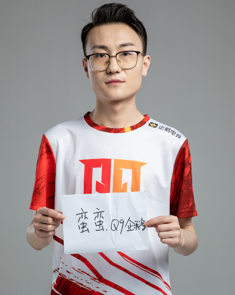枪战王者：群雄并立：梯队明显？谁才是最后赢家？