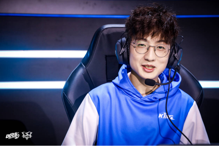 赛事中心 -【常规赛快讯】ag2:0战胜king 掌控节奏一气呵成- qq飞车