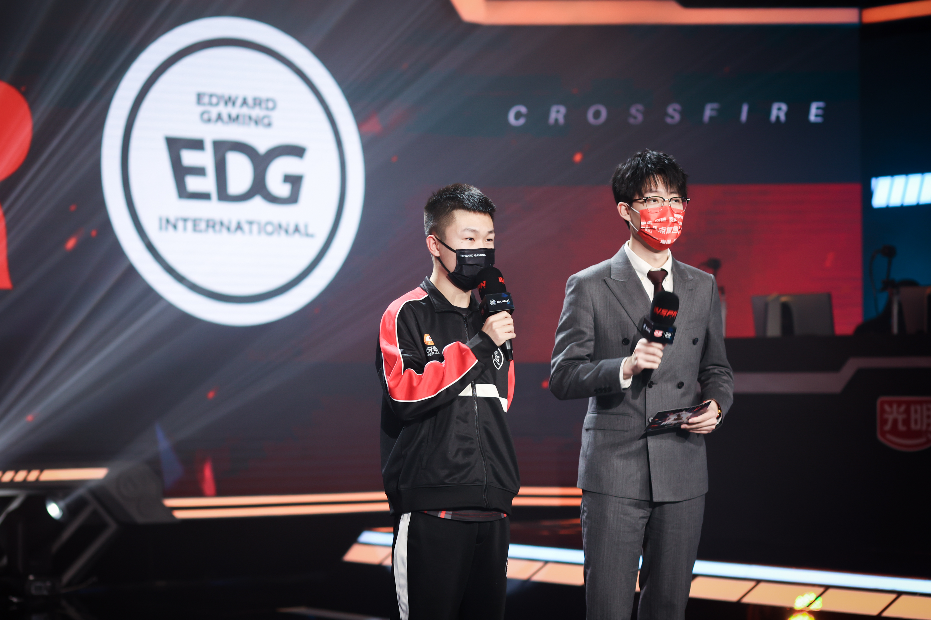 [穿越火线] EDG|EDG二比一击败WE，完成常规赛收官之战