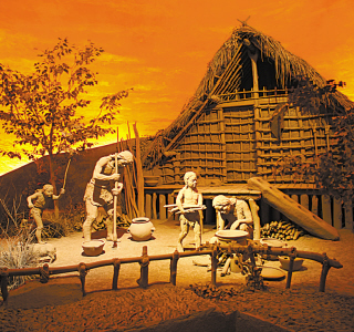 浙江河姆渡人生活场景