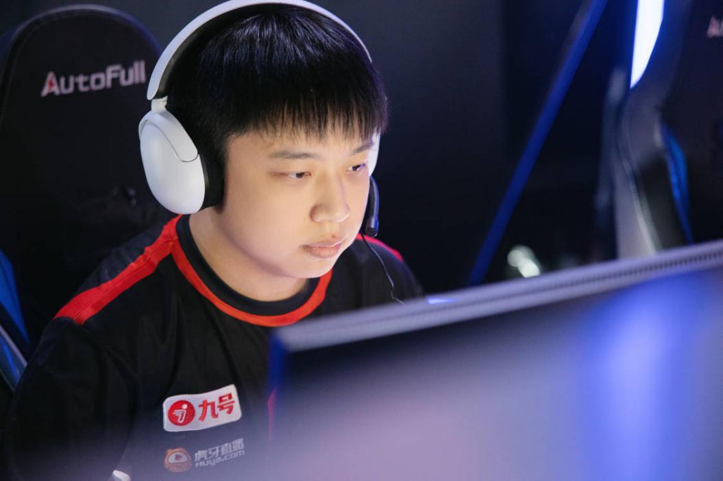 成都ag,白鲨晋级压力不大,xrock需尽快适应比赛节奏 -穿越火线-cf