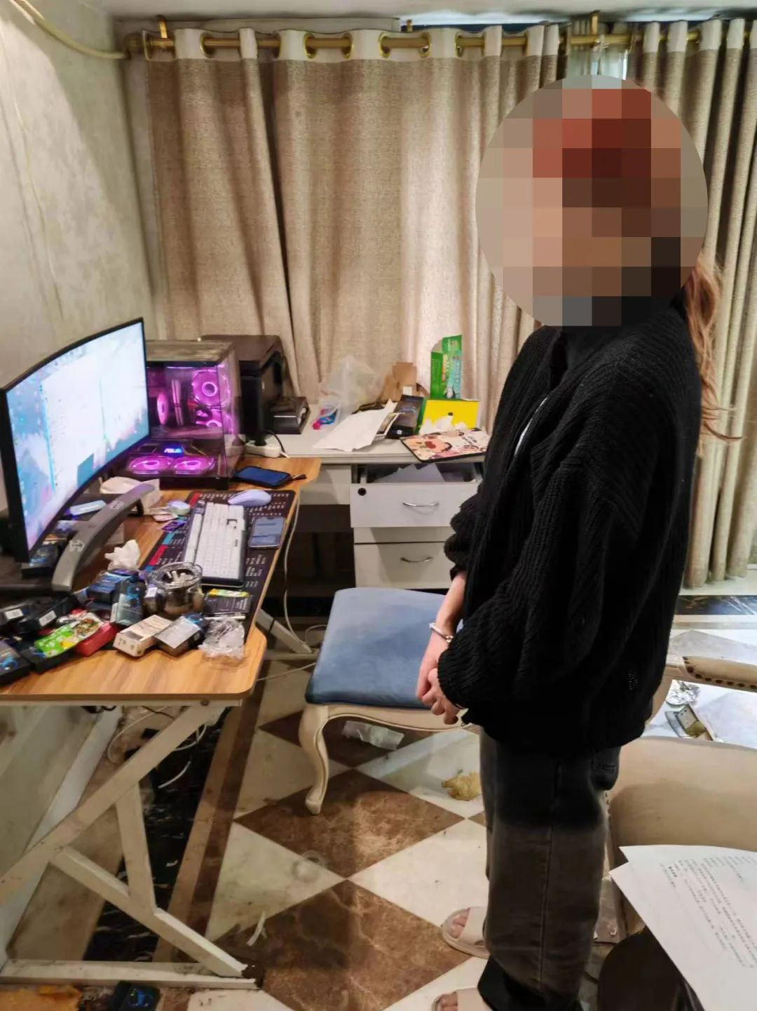 9人落网！涉案超600万！《穿越火线》全链条击破外挂发卡平台