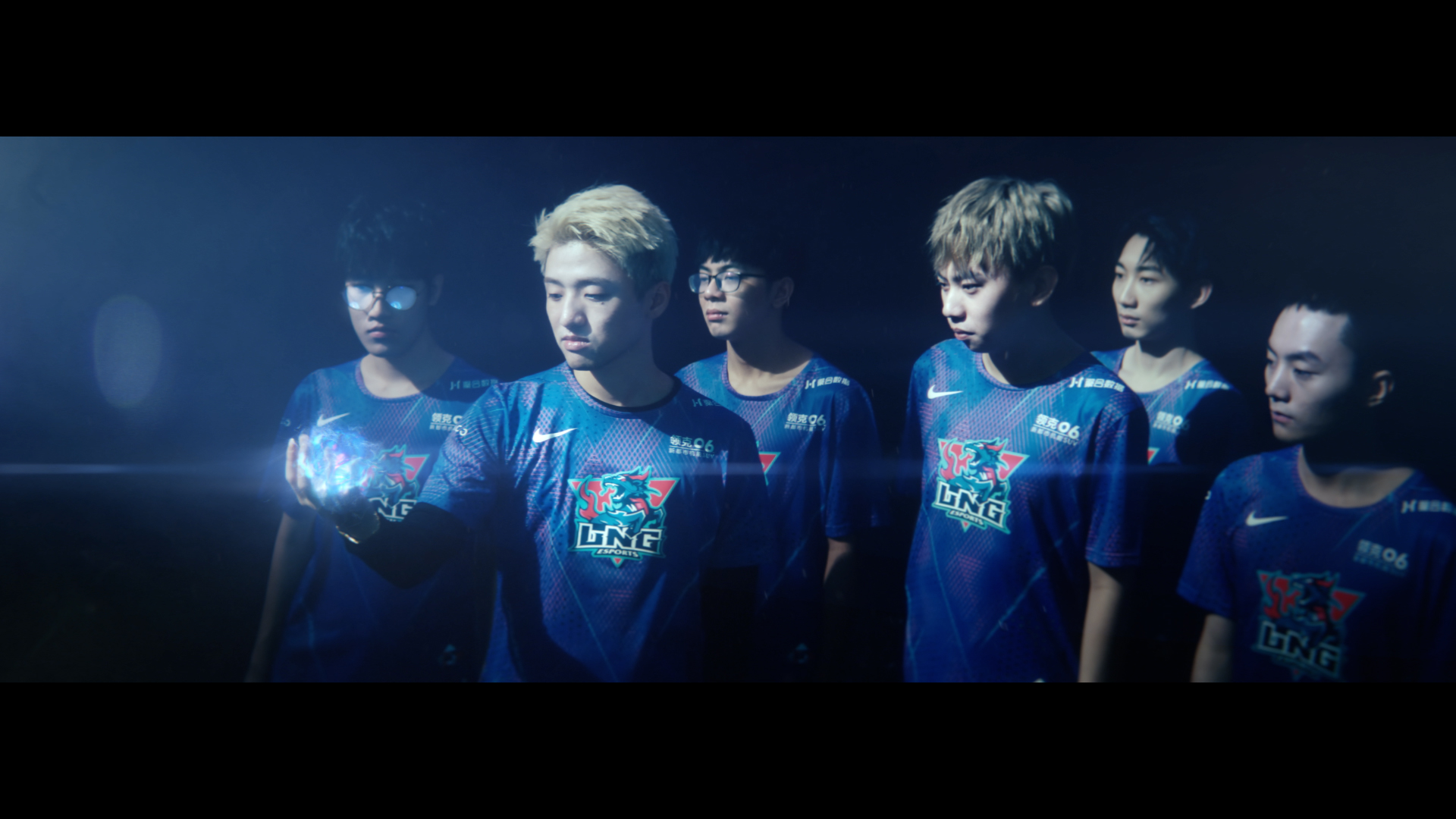 2021全球总决赛lpl赛区出征片不破不立壁纸