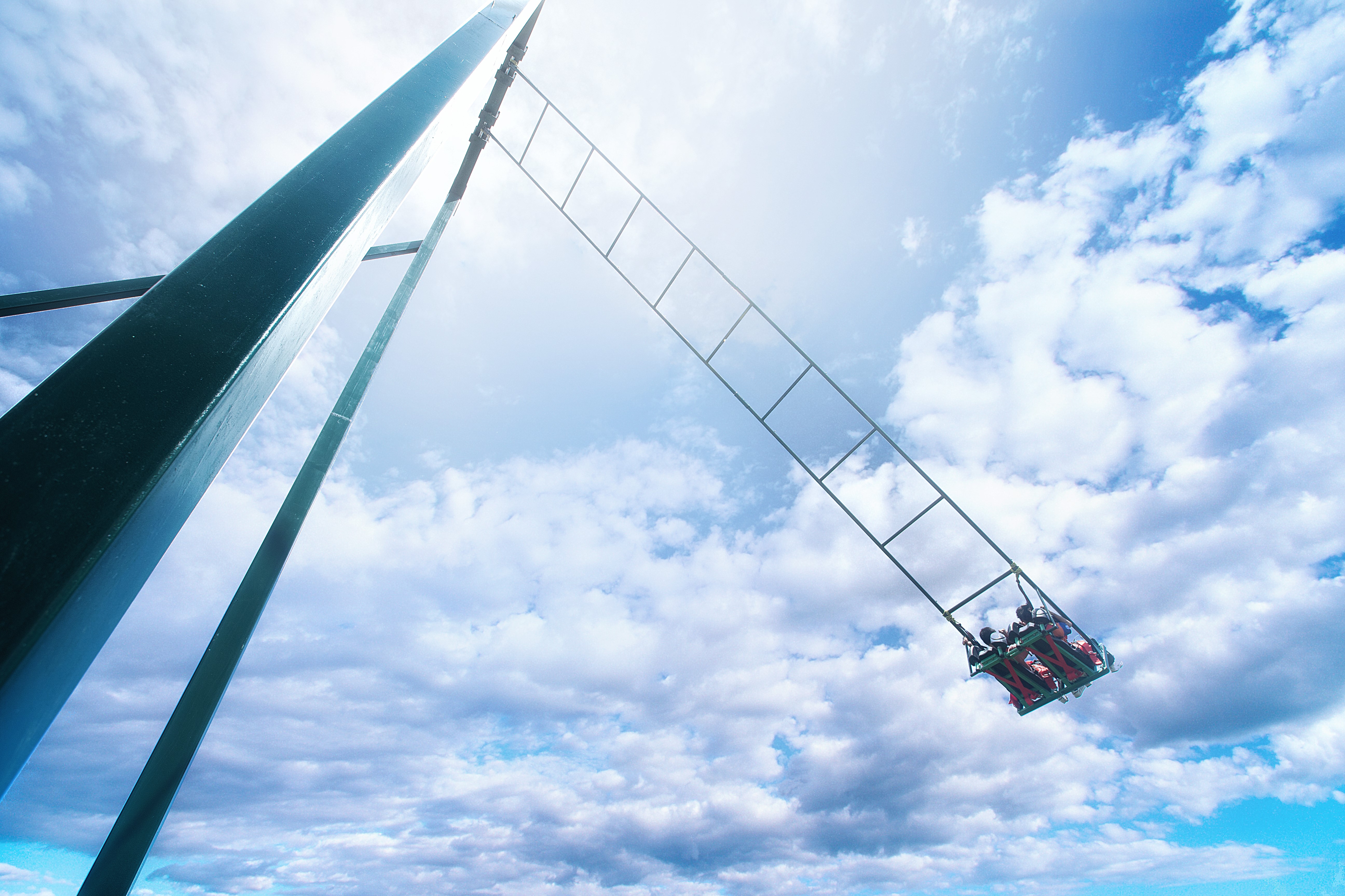 悬崖尖叫对决第三届王者荣耀全国大赛城市海选赛湖州市云上草原站五一