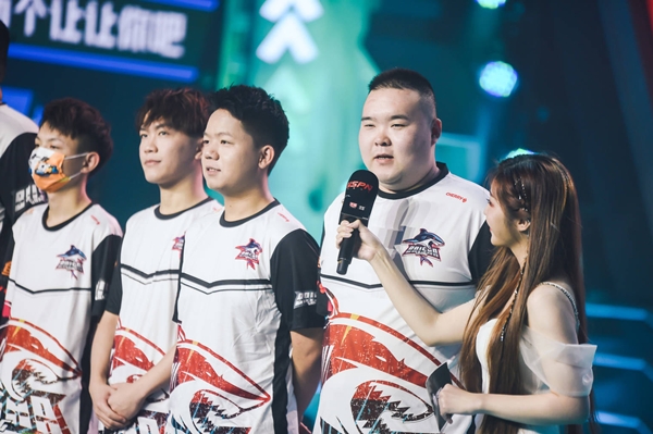 [CFPL] R.LGD百尺竿头更进一步，白鲨长风破浪会有时