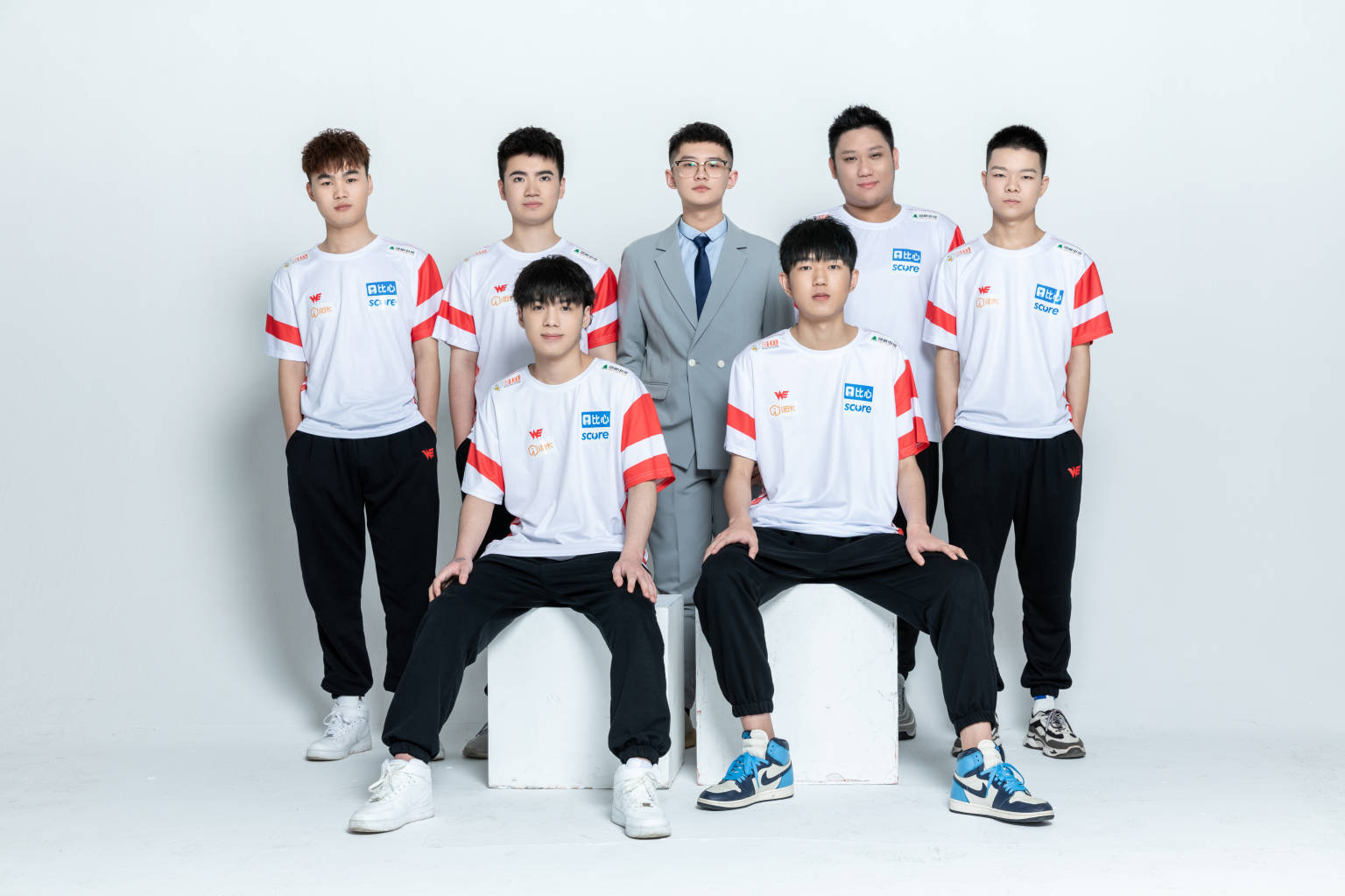 首页 > 简讯八卦       随着cfml s10赛季常规赛的结束,we战队仅获3胜