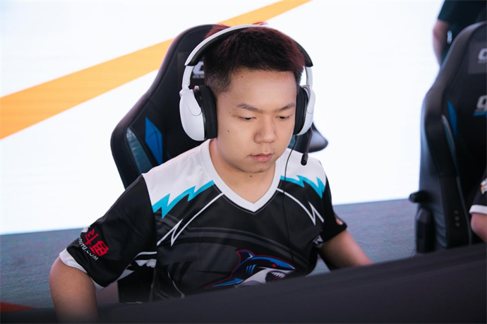KZ再添一胜，LGD七连败，五杀N9率领BS战胜eStar