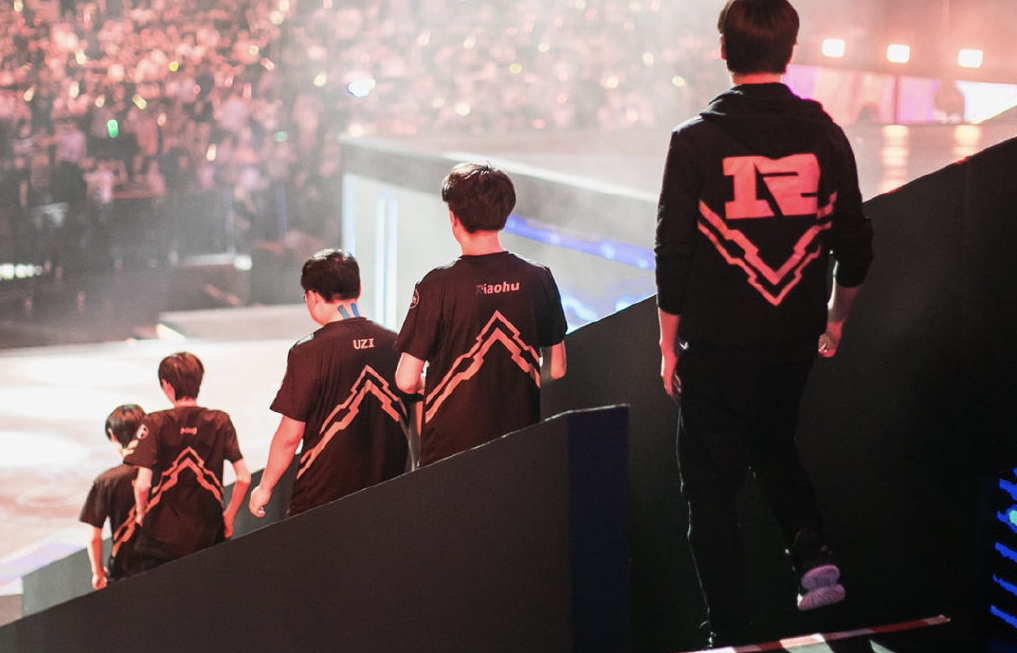 了整个lpl春季赛,少了这样一位顶级悍将,rng没能在春天取得理想的成绩