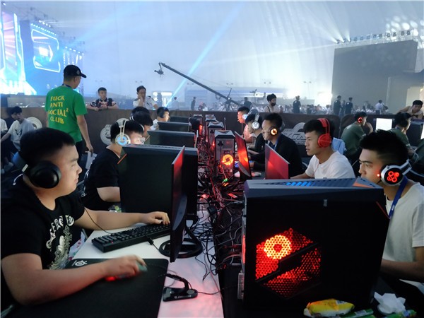 2018tga夏季赛进入白热化状态 八强名单产生 - 黑色城镇中心区 - cf