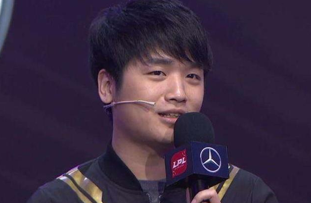 微笑坦言：季后赛目标赢RNG争4强，想带孩子们去洲际赛玩一玩