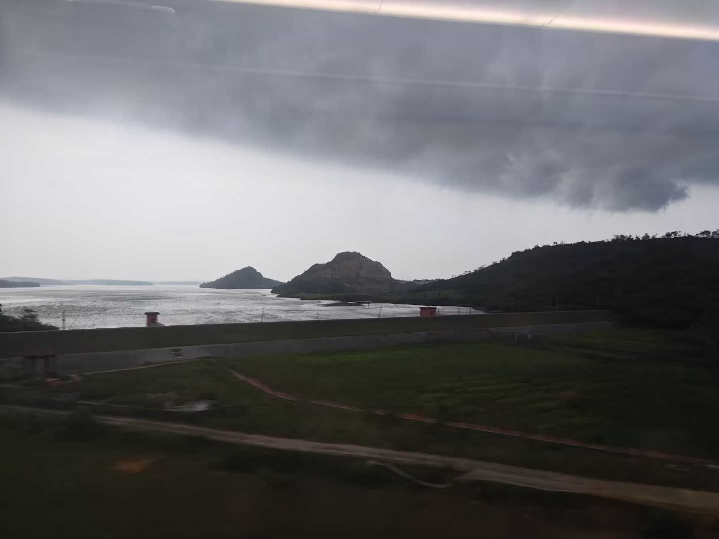 图片[27] - 在飞凤山下，把日子写成诗——刘日生与他的“半界流虹” - 浅染博客-浅染のBlog