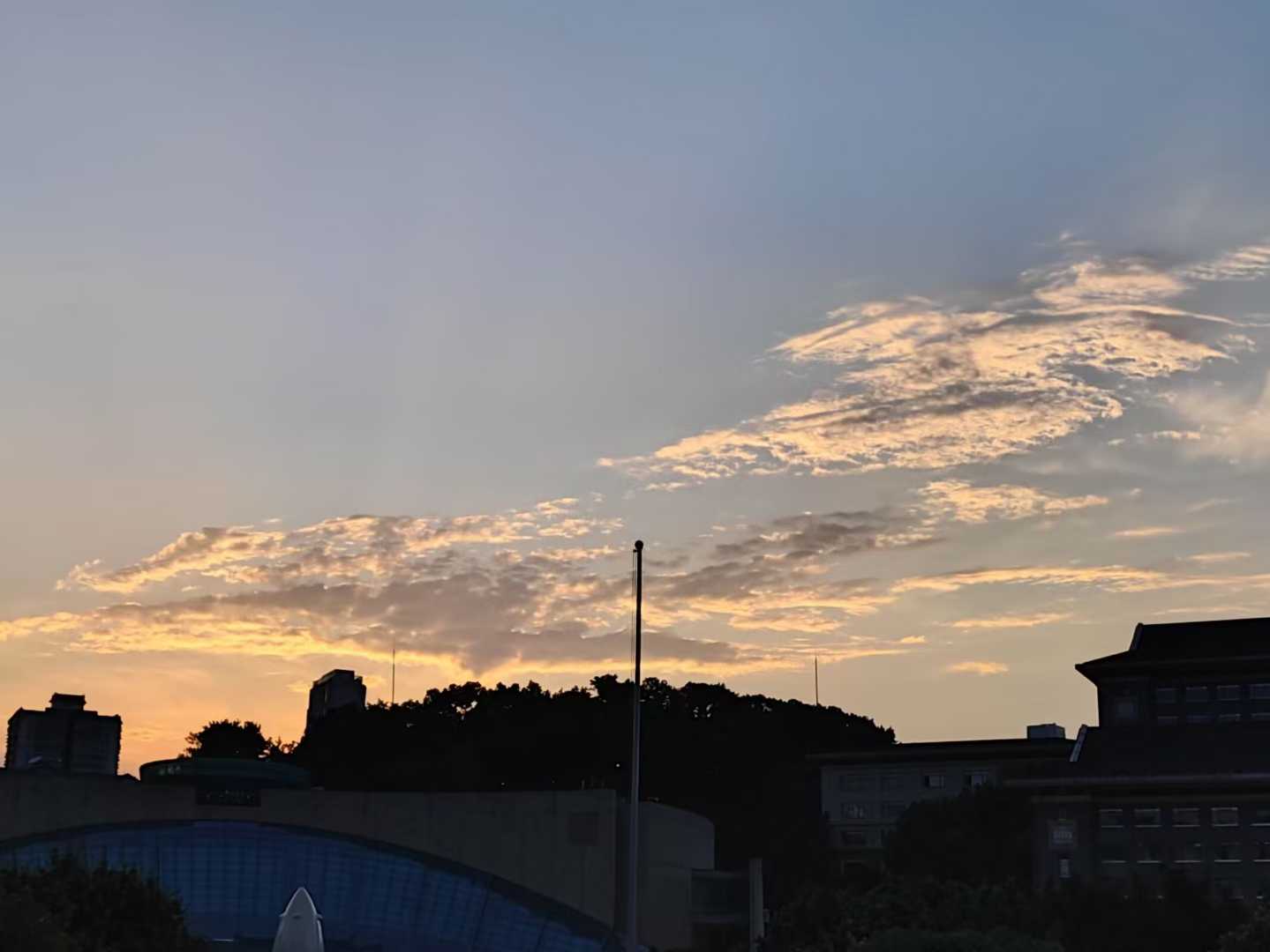 图片[26] - 在飞凤山下，把日子写成诗——刘日生与他的“半界流虹” - 浅染博客-浅染のBlog