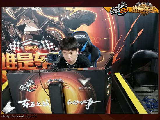 谁是车王个人赛竞速赛 罗伟0:3惜败胡旭遗憾离场 - qq飞车官方网站